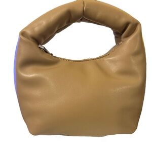 Topshop Women’s Groovy Puffy Grab Bag in NWOT